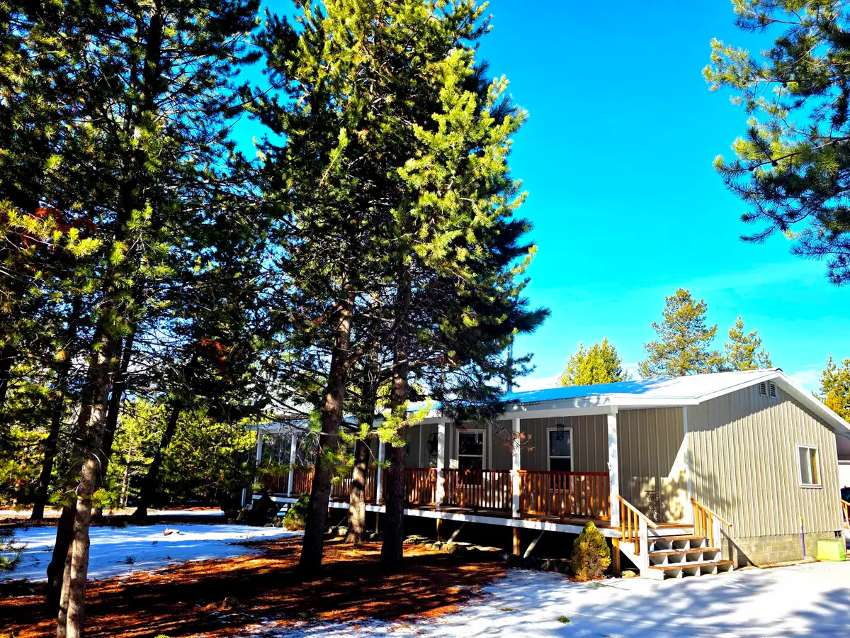 1287 Fort Jack Pine, Gilchrist, OR 97737 - Image #1