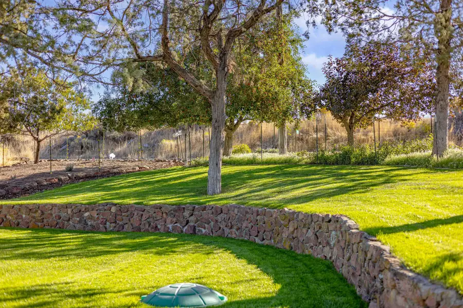 402 Claremont, Madras, OR 97741 - Image #2