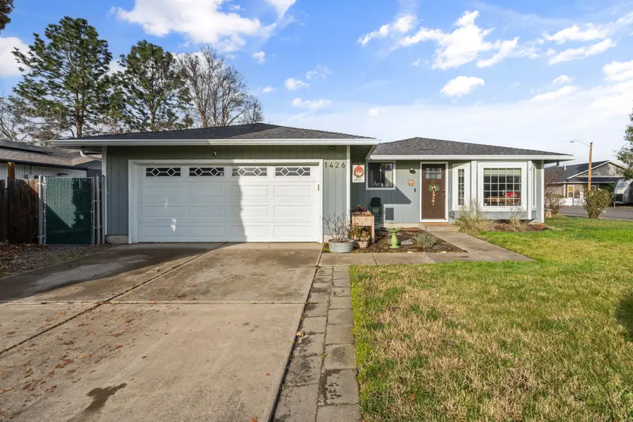 1426 Timothy, Central Point, OR 97502 - Image #2