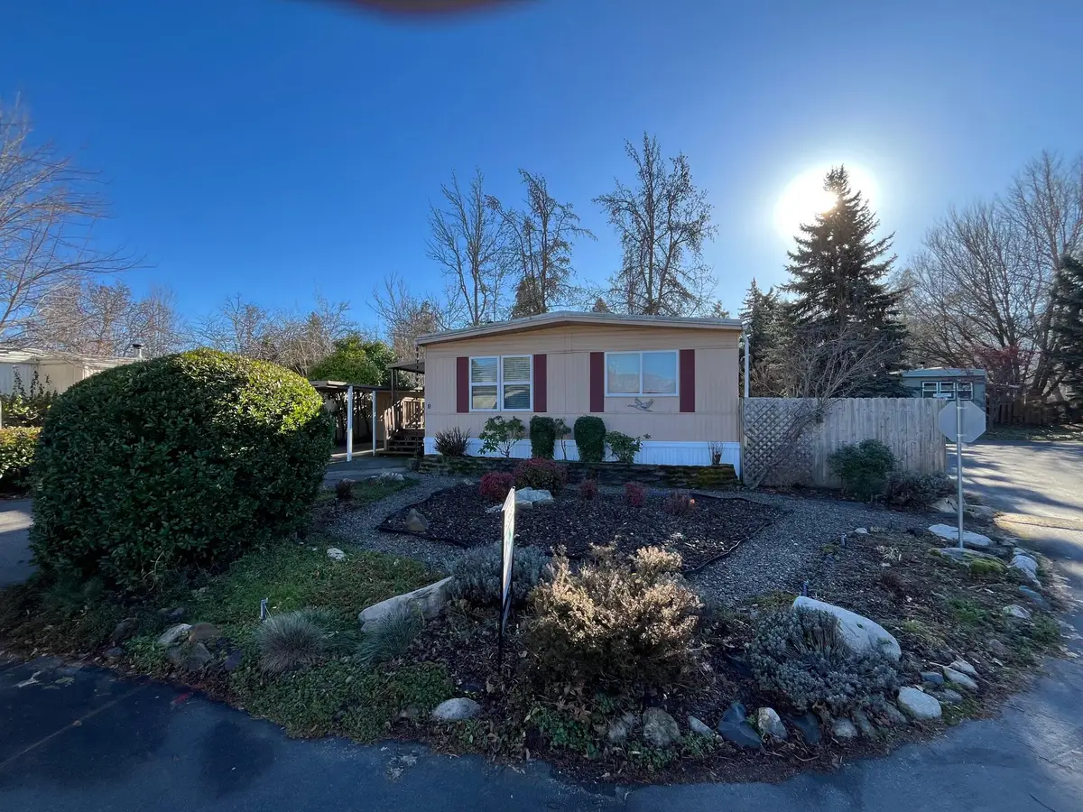 321 Clay Street #SPC 3, Ashland, OR 97520 - Image #1