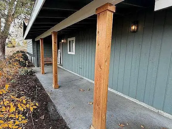 825 W Ridgeway Avenue, Hermiston, OR 97838 - #2