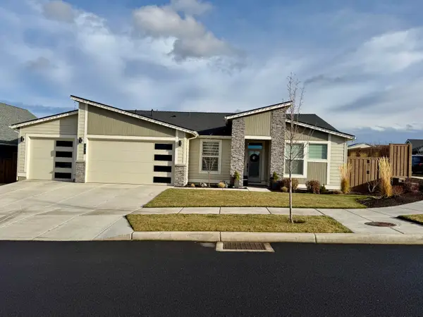 3842 NE Oakside, Bend, OR 97701