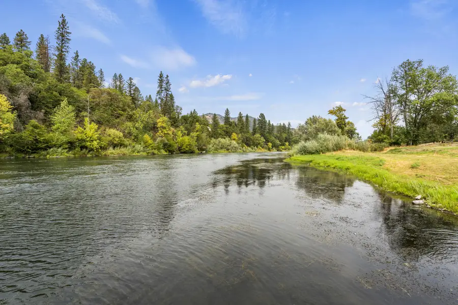 1407 Upper River, Gold Hill, OR 97525 - Image #2