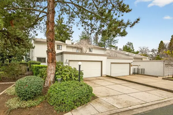 206 Mount Echo, Medford, OR 97504