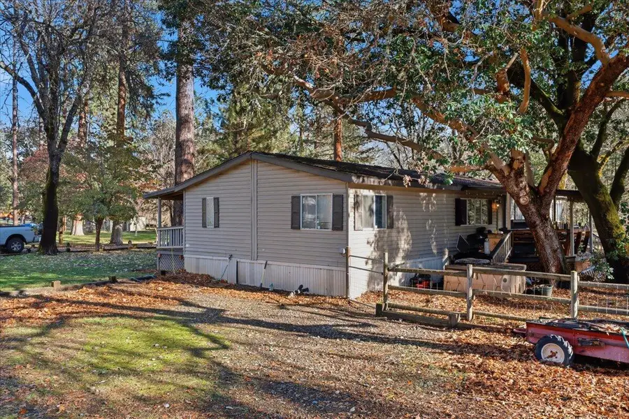1401 Upper River, Gold Hill, OR 97525 - Image #2