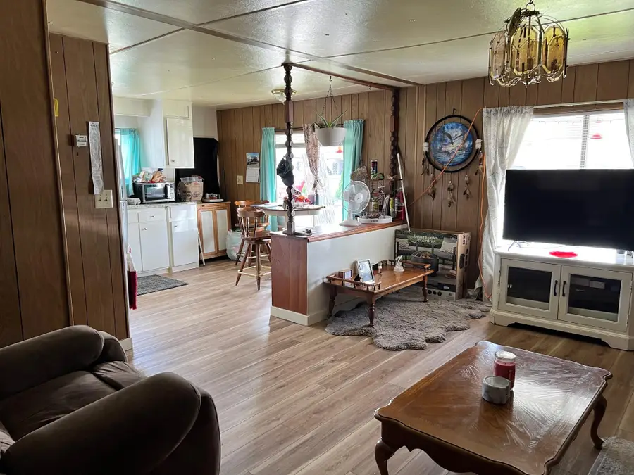 1246 N Second, Gold Hill, OR 97525 - Image #3