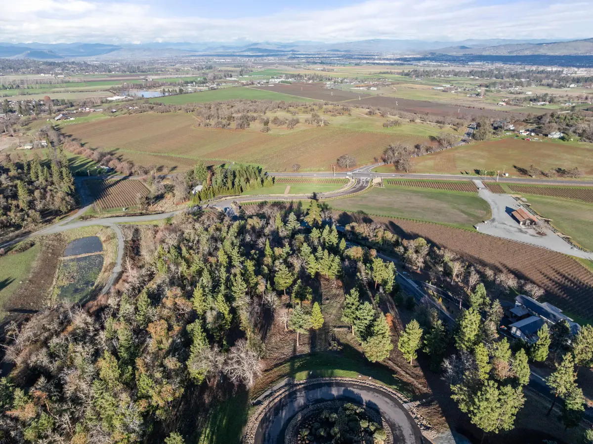 70 Vineyard View, Medford, OR 97501 - Image #1