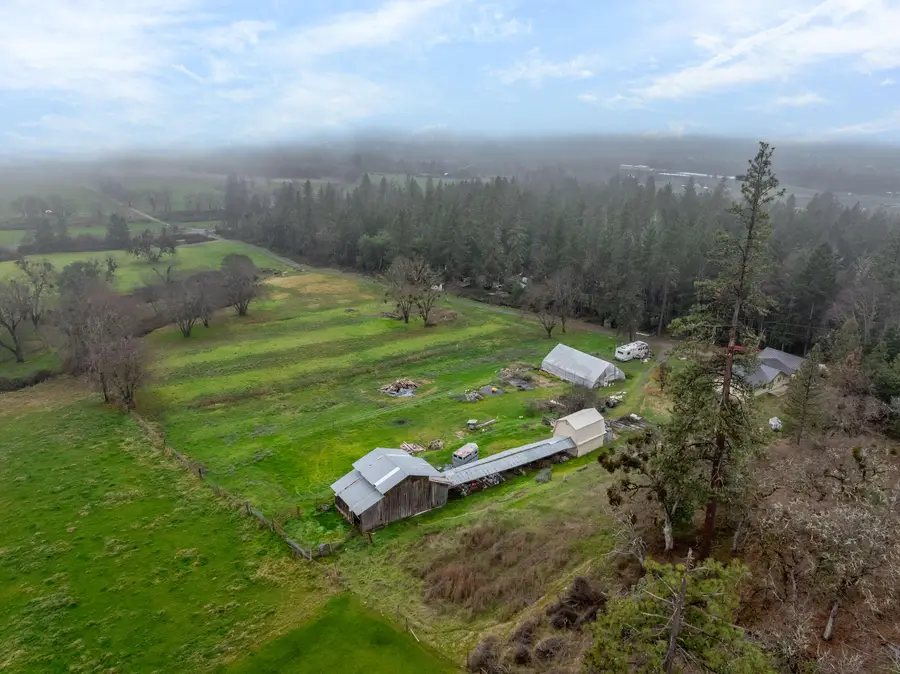 600 Slagle Creek, Grants Pass, OR 97527 - Image #3