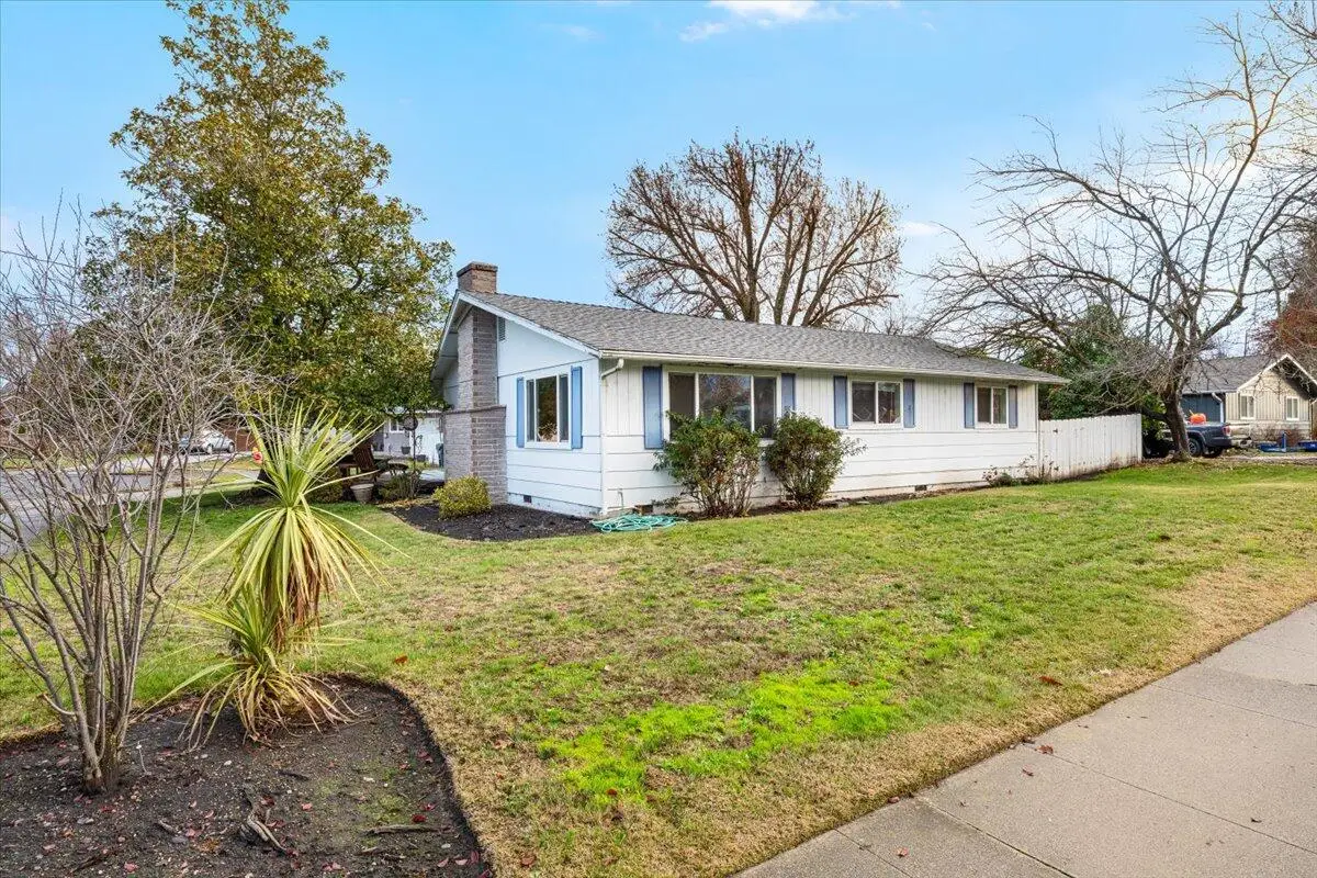 1602 Gayety, Medford, OR 97504 - Image #1