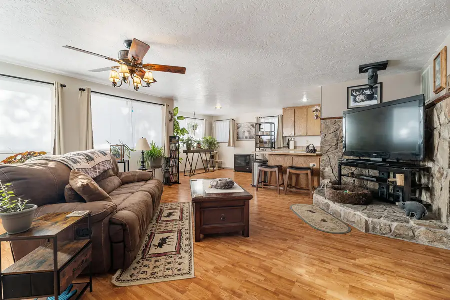 53465 Kokanee, La Pine, OR 97739 - Image #2