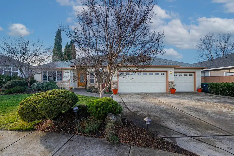 3418 Blue Blossom, Medford, OR 97504 - Image #3
