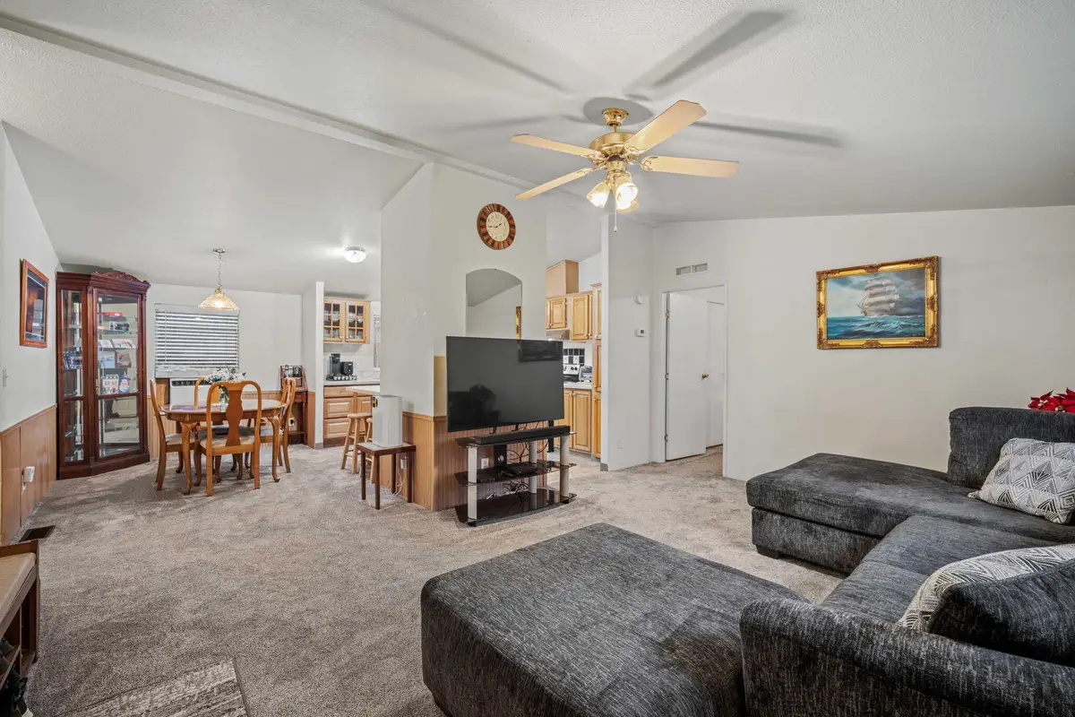 55633 Swan, Bend, OR 97707 - Image #1