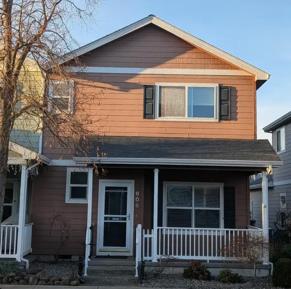 606 Blue Moon, Central Point, OR 97502