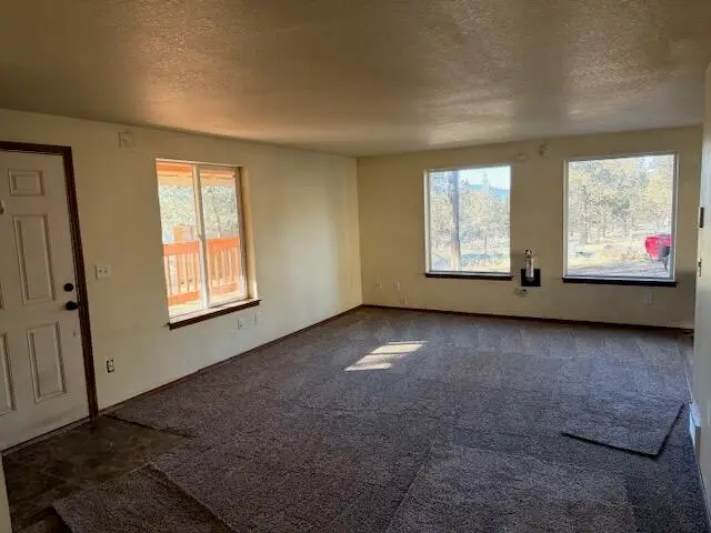 7135 Wood Duck, Bonanza, OR 97623 - Image #2