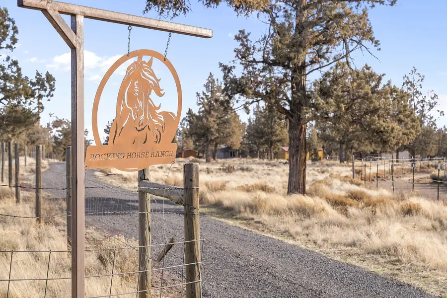 3456 NE 45th, Redmond, OR 97756 - Image #2