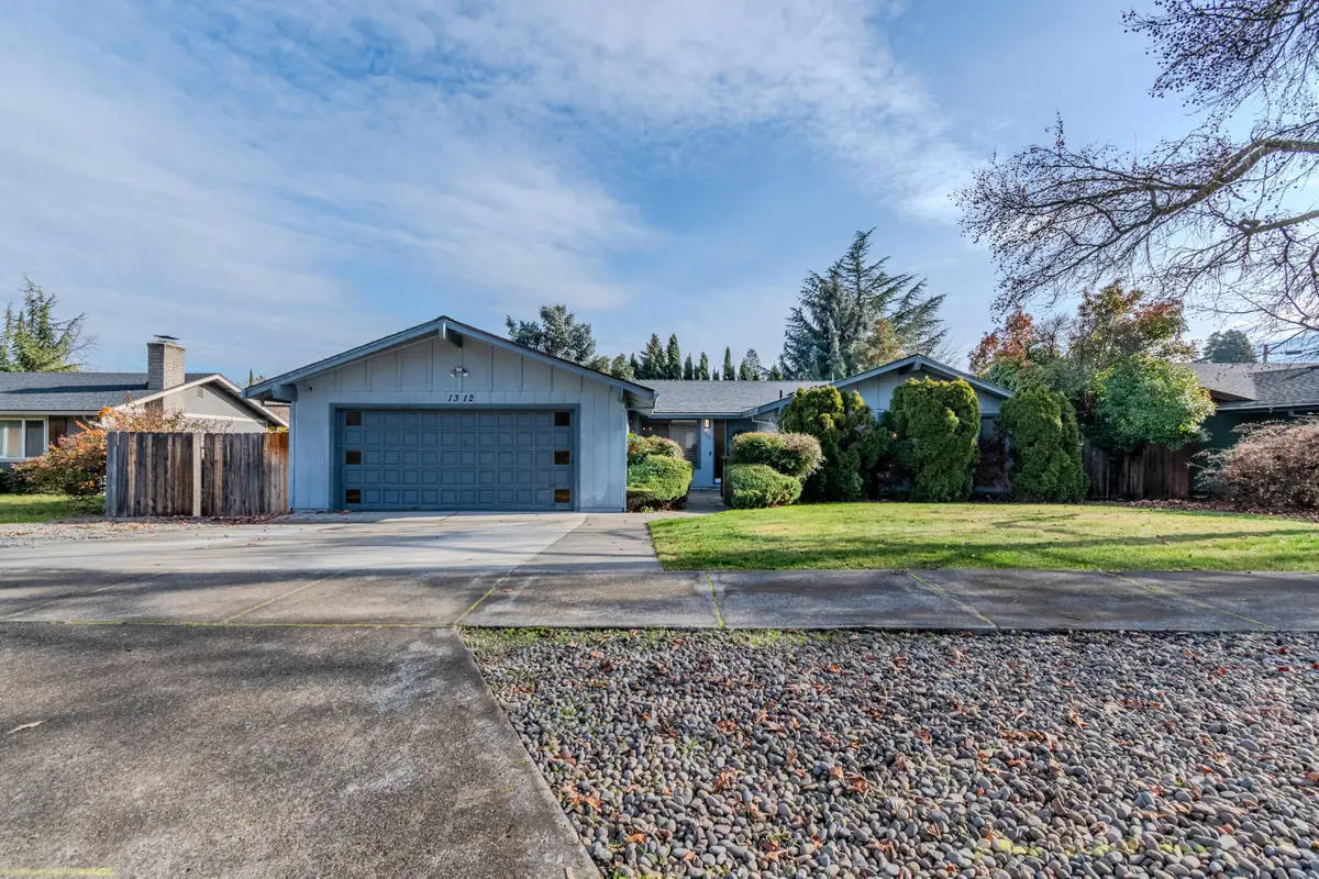 1312 Ramada, Medford, OR 97504 - Image #1