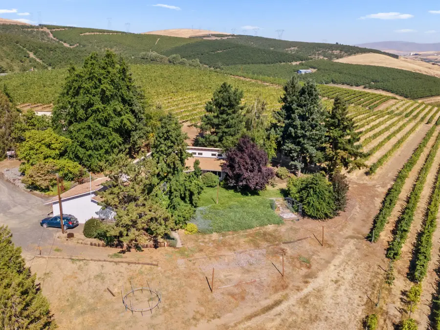 2018 Steele Road, The Dalles, OR 97058 - Image #3