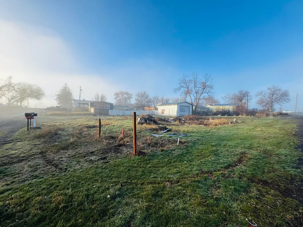 810 SW 1st, Madras, OR 97741 - Image #1