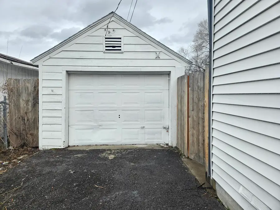 2215 Eberlein, Klamath Falls, OR 97601 - Image #3