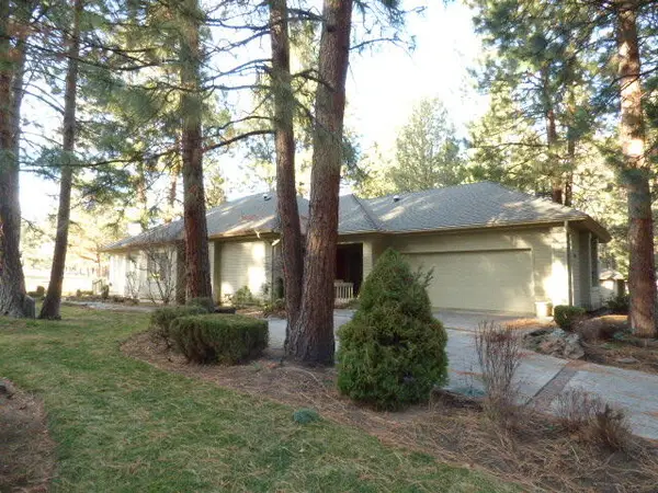 60749 Willow Creek Loop, Bend, OR 97702