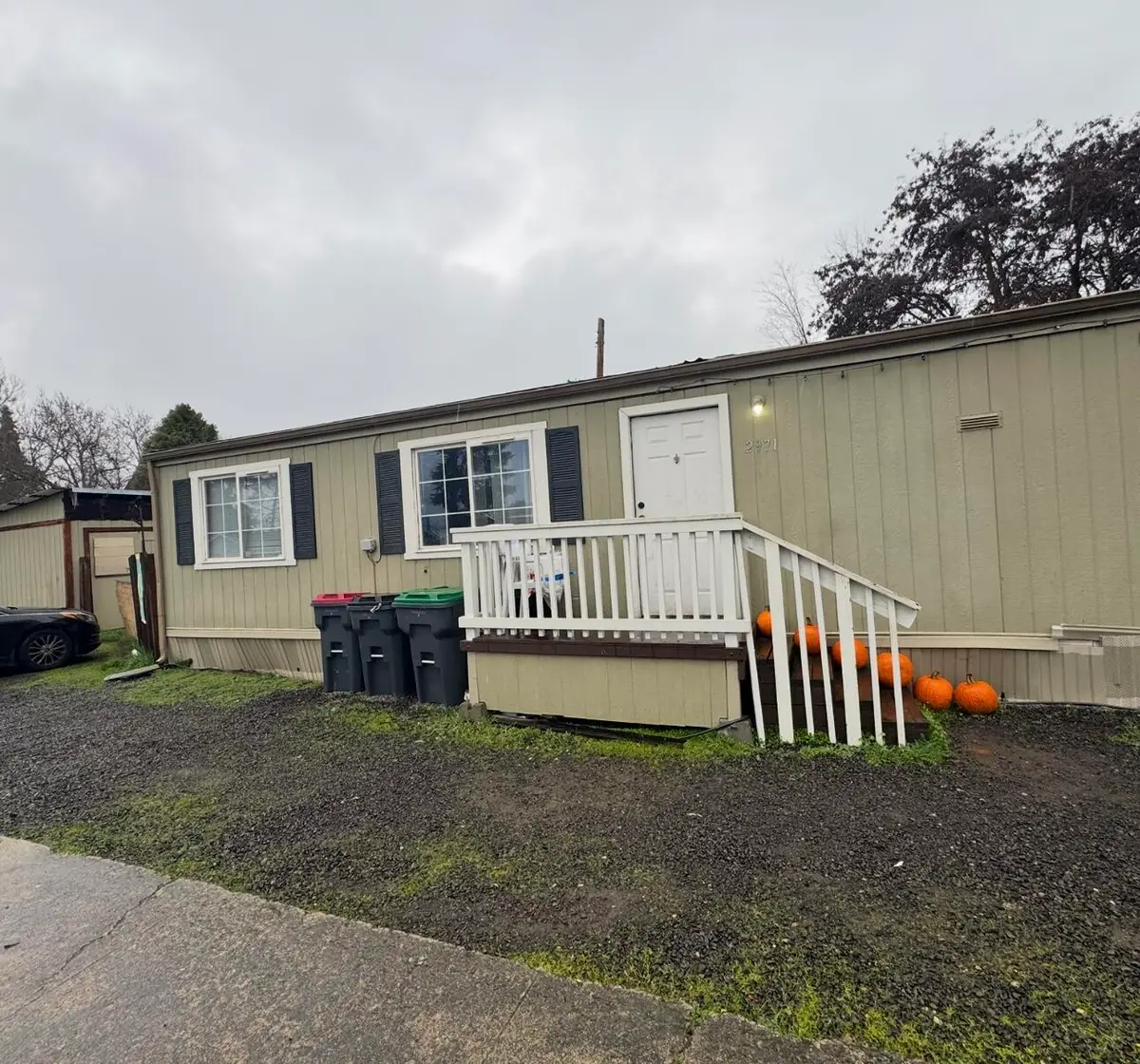 2971 Table Rock, Medford, OR 97501 - Image #1