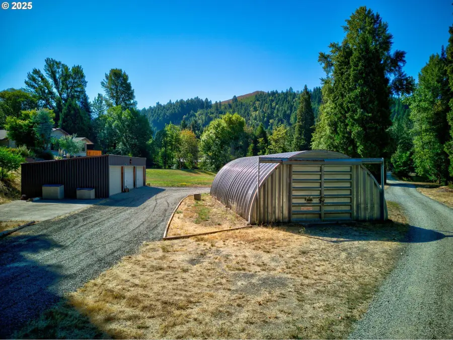913 Starveout Creek Road, Azalea, OR 97410 - #3