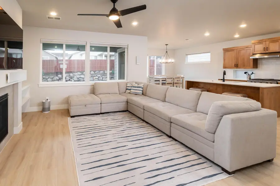 1180 NE Henry, Prineville, OR 97754 - Image #3