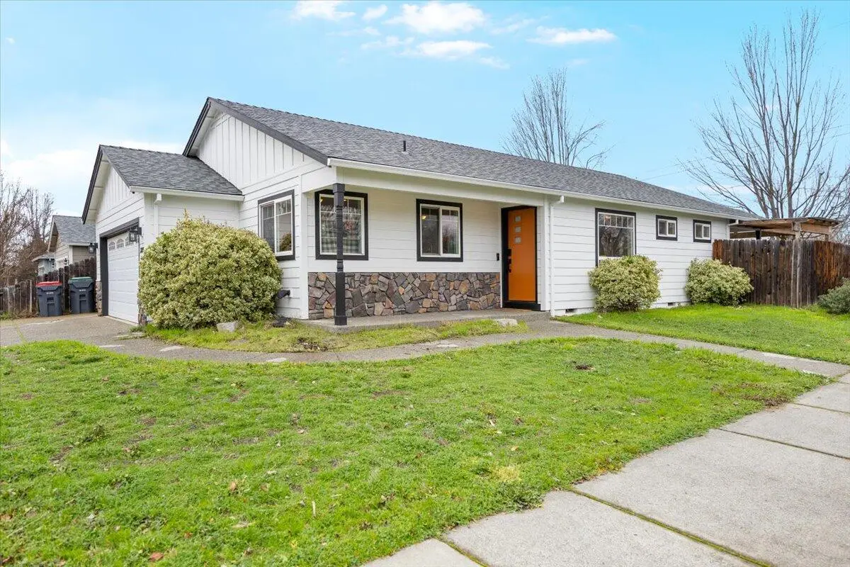 3585 Winter Run, White City, OR 97503 - Image #1