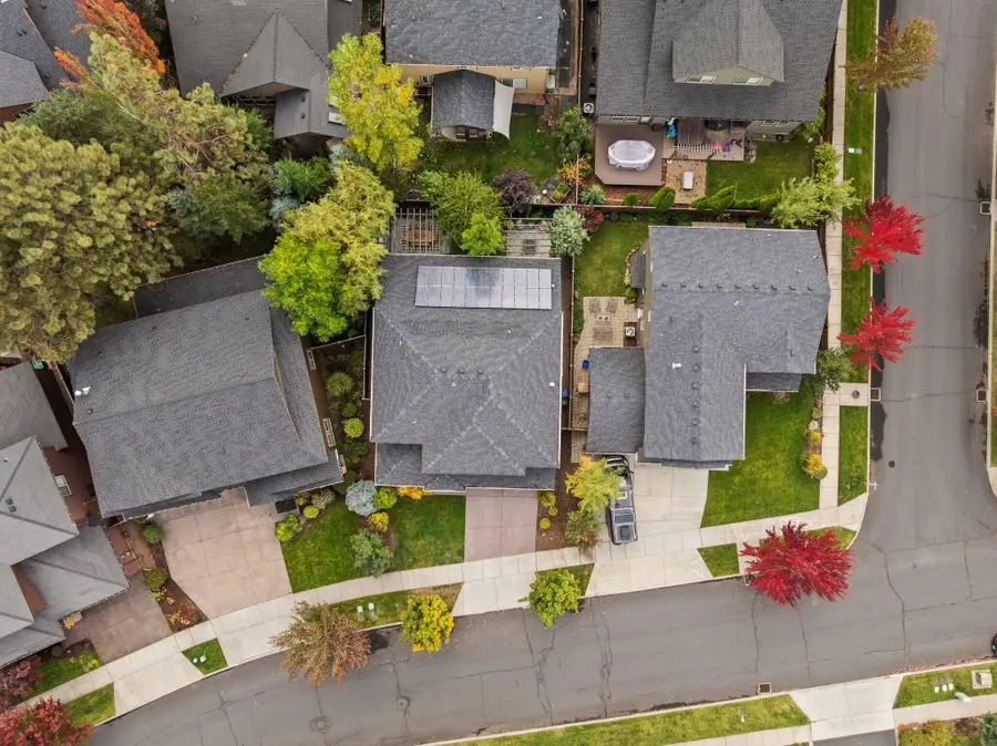 19671 Hollygrape, Bend, OR 97702 - Image #3