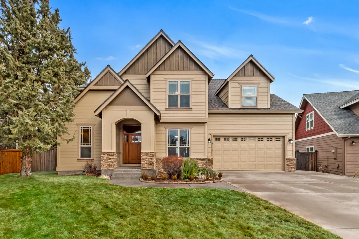 63112 Turret, Bend, OR 97701 - Image #1