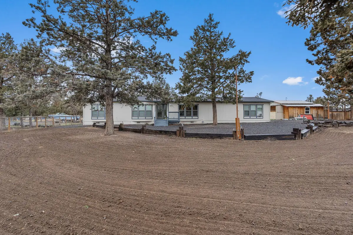 4229 SE Tillamook, Prineville, OR 97754 - Image #1