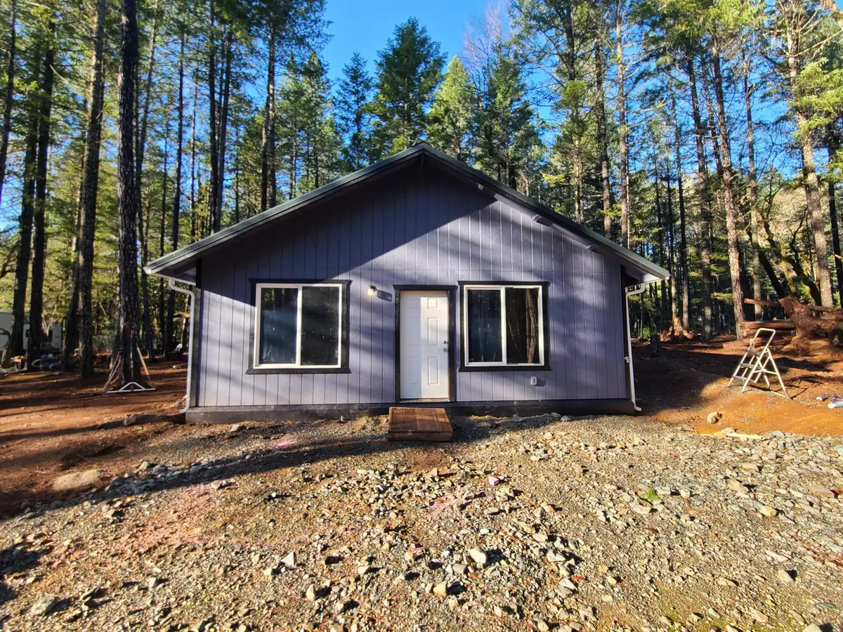 151 Linkhart, Selma, OR 97538 - Image #1