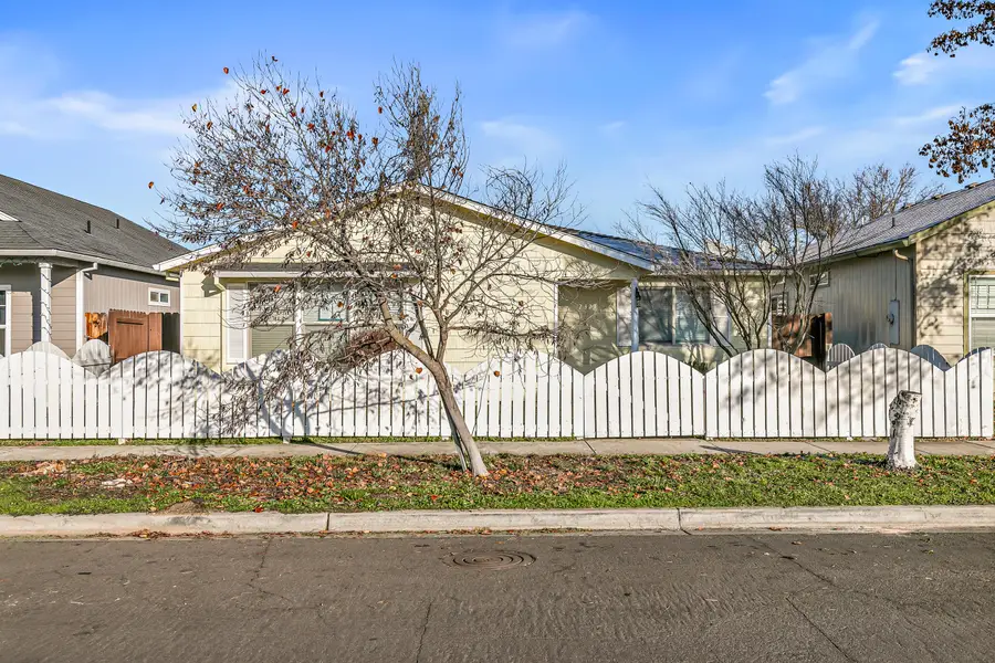 2324 Maple Park, Medford, OR 97501 - Image #2