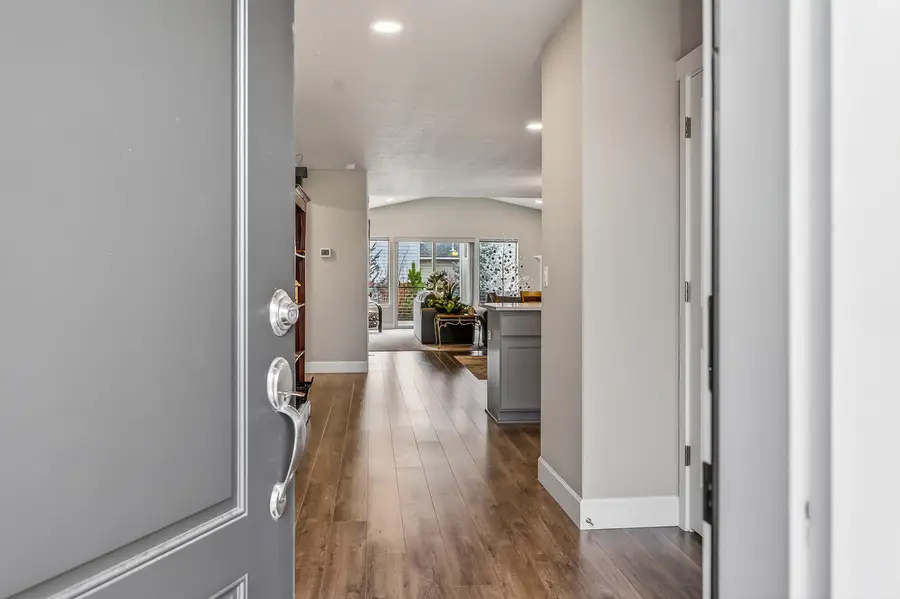 660 NW 26th, Redmond, OR 97756 - Image #3