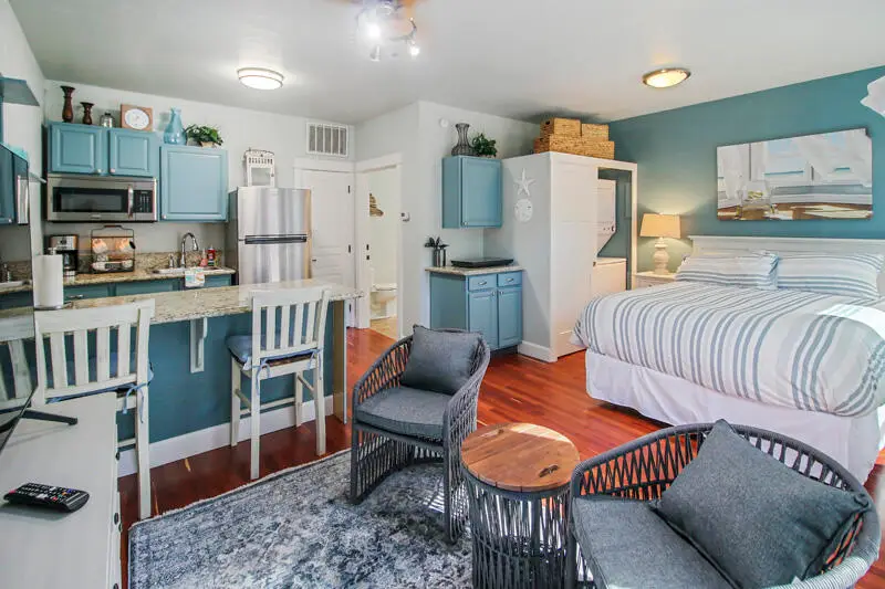 175 E E, Jacksonville, OR 97530 - Image #2