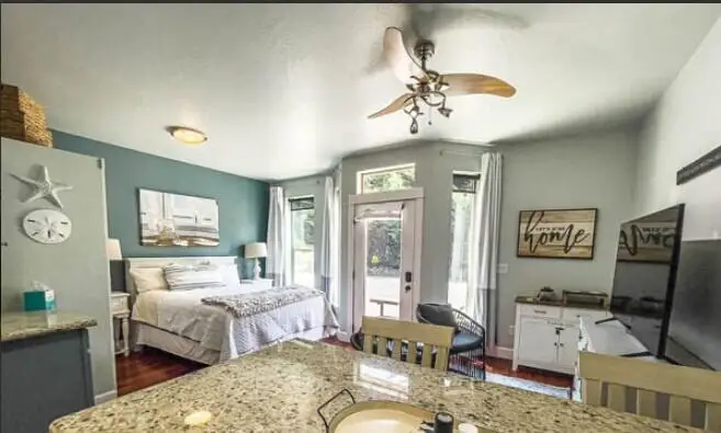 175 E E, Jacksonville, OR 97530 - Image #3