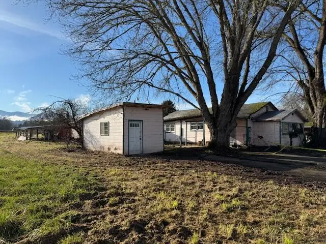 4945 Lower River, Grants Pass, OR 97526 - Image #3