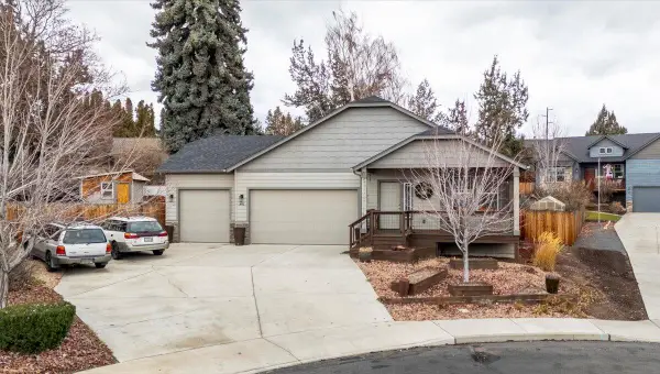 841 SW 23rd, Redmond, OR 97756