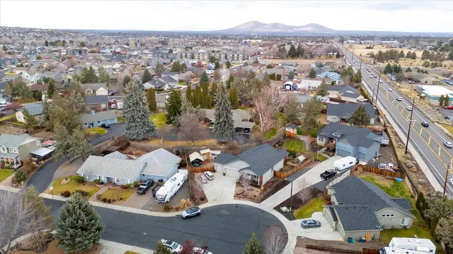 841 SW 23rd, Redmond, OR 97756 - Image #2