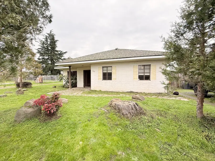 1217 Maple Park, Medford, OR 97501 - Image #2