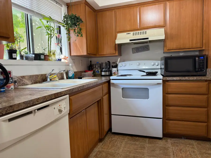 1279 Maple Leaf Court #1C, Medford, OR 97504 - Image #2