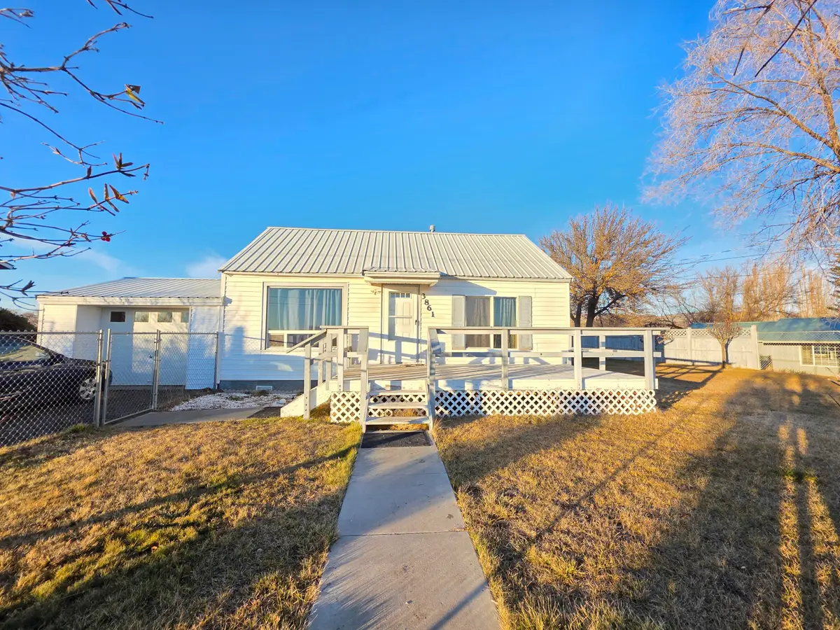 3861 Anderson, Klamath Falls, OR 97603 - Image #1