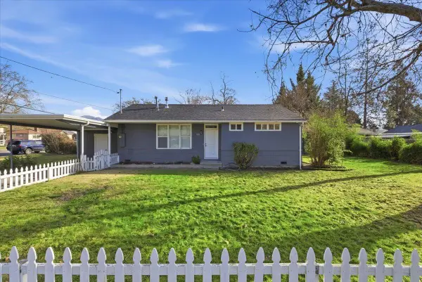 605 SW Greenwood, Grants Pass, OR 97526
