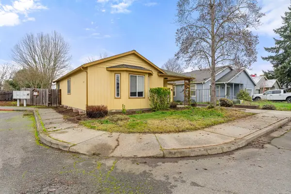 1951 SW Betty, Grants Pass, OR 97526