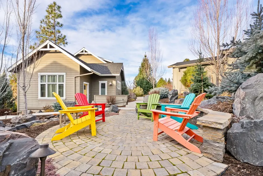 1913 NW Monterey Mews, Bend, OR 97703 - Image #2