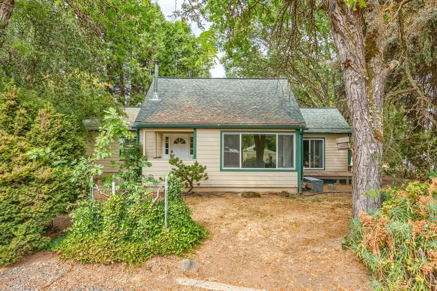 3311 Rogue River, Gold Hill, OR 97525 - Image #3