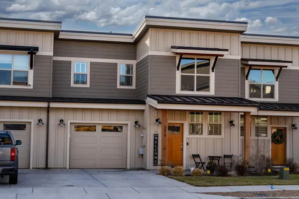 3670 SW Badger, Redmond, OR 97756