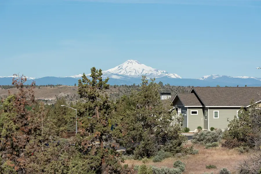 SE Larkspur, Madras, OR 97741 - Image #2