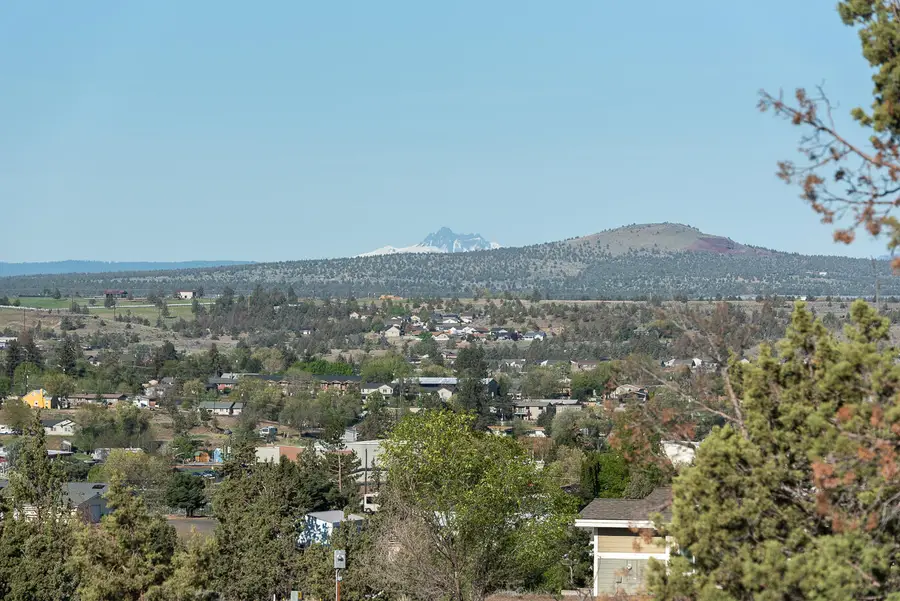 SE Larkspur, Madras, OR 97741 - Image #3