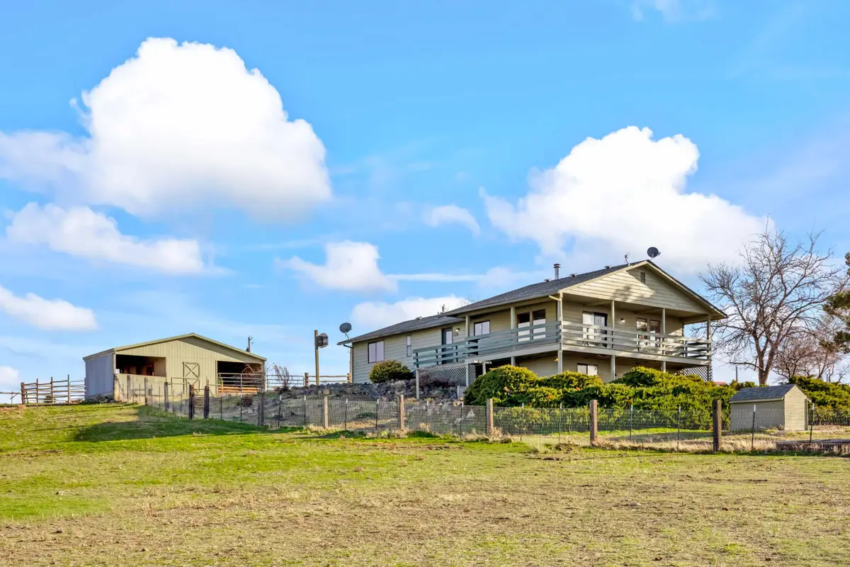 896 SE Dover, Madras, OR 97741 - Image #1